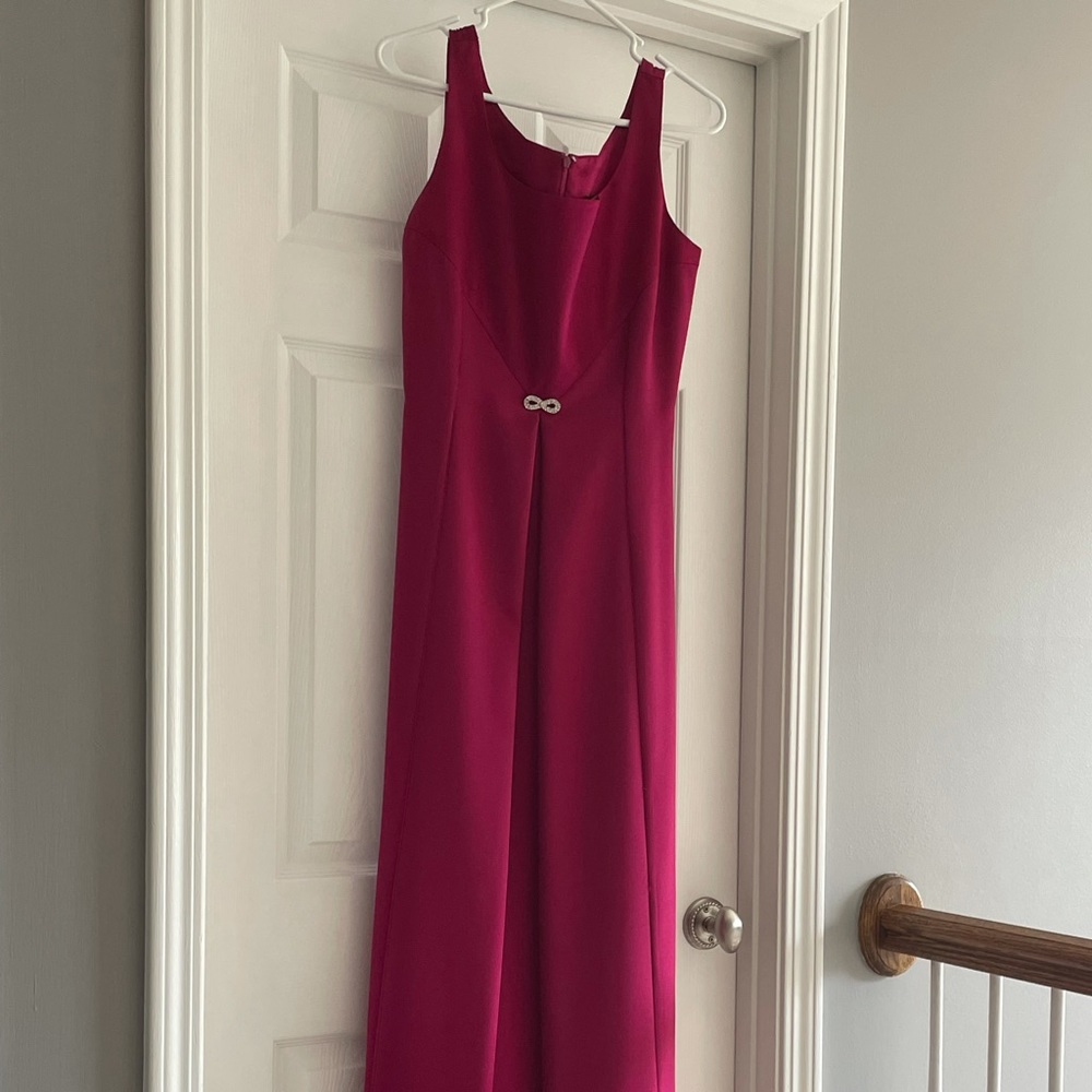 Long evening gown with rhinestone bow